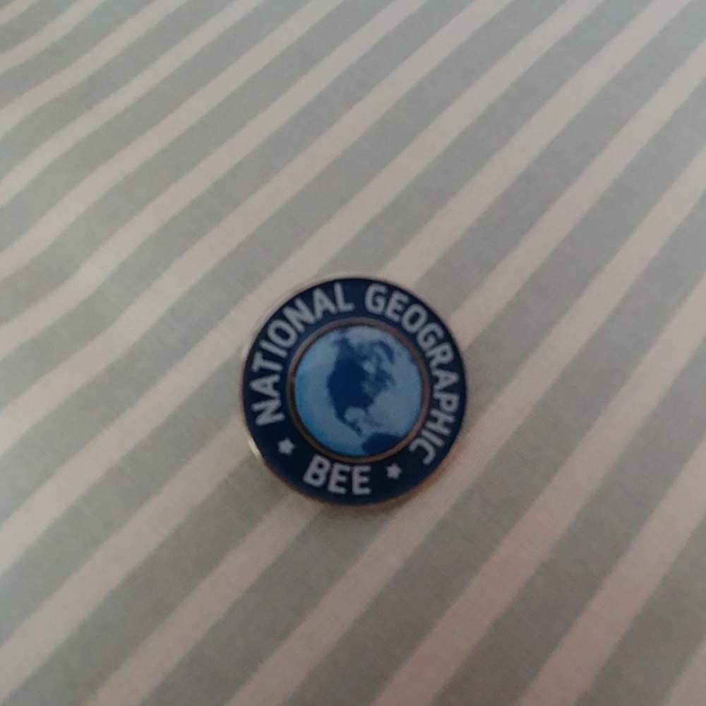 National Geographic Bee Blue Brooch
